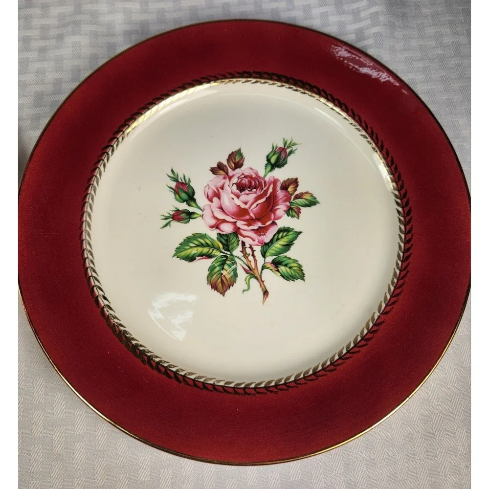 2 Vintage Stetson 22kt Gold Dinner Plates Lady Marlow Rose Burgundy 10